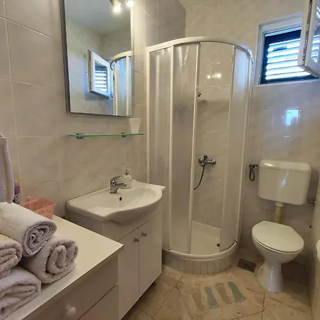 Lida * Rogoznica (Sibenik-Knin)