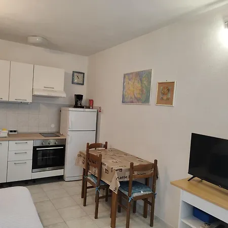 Lida * Rogoznica (Sibenik-Knin)