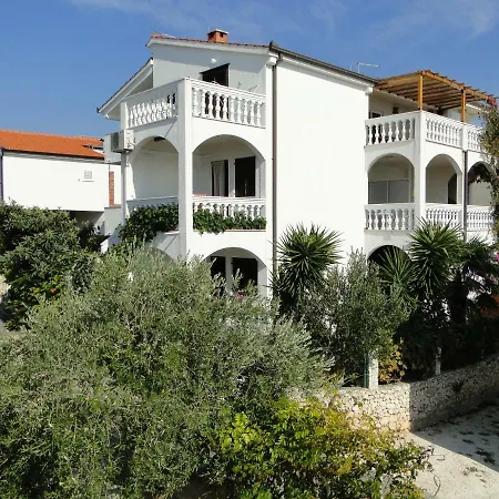 Apartment Lida *